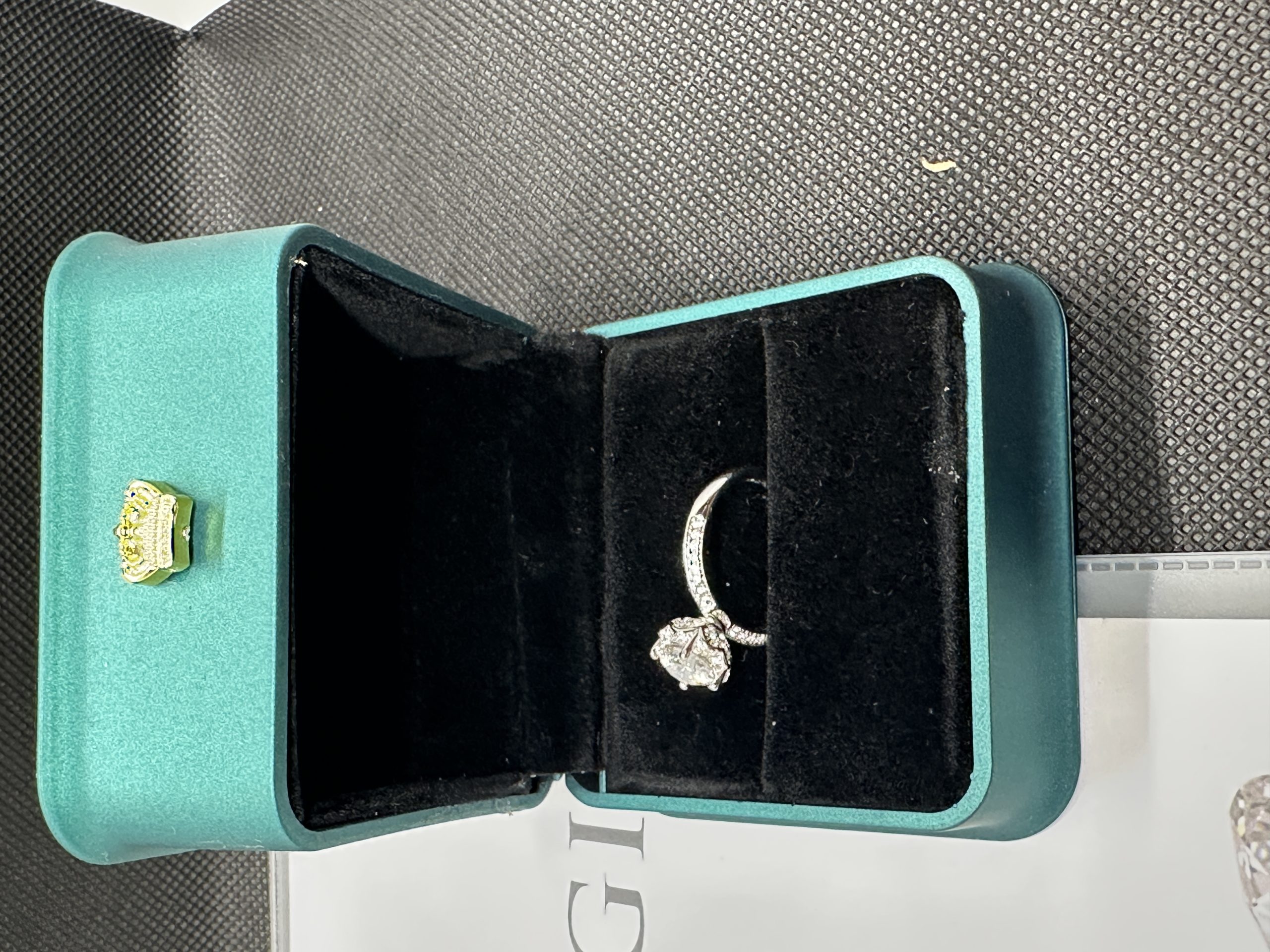 一 粒 ダイヤ ネックレス ダイヤモンド 1 カラット 天然ダイヤモンド1.01ct GIA鑑定書 AU750指輪