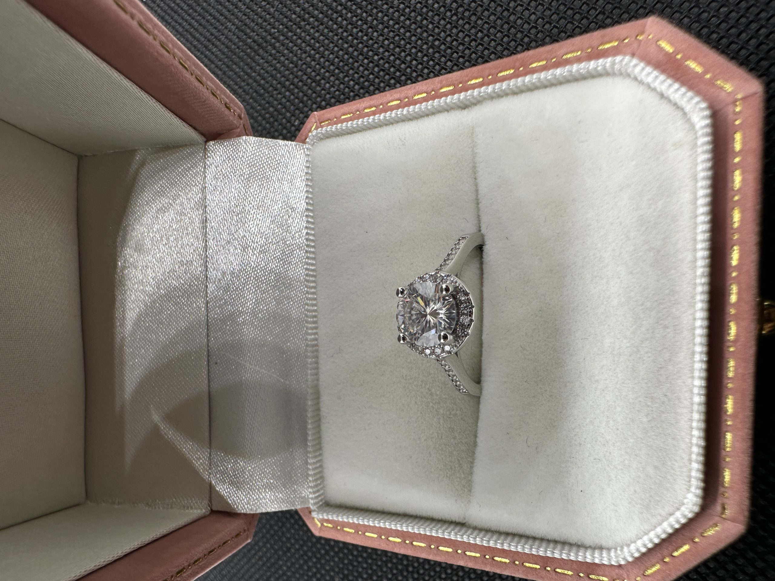 一粒ダイヤネックレス ダイヤ リング 人気 天然ダイヤモンド1.01ct GIA証明書 AU750指輪