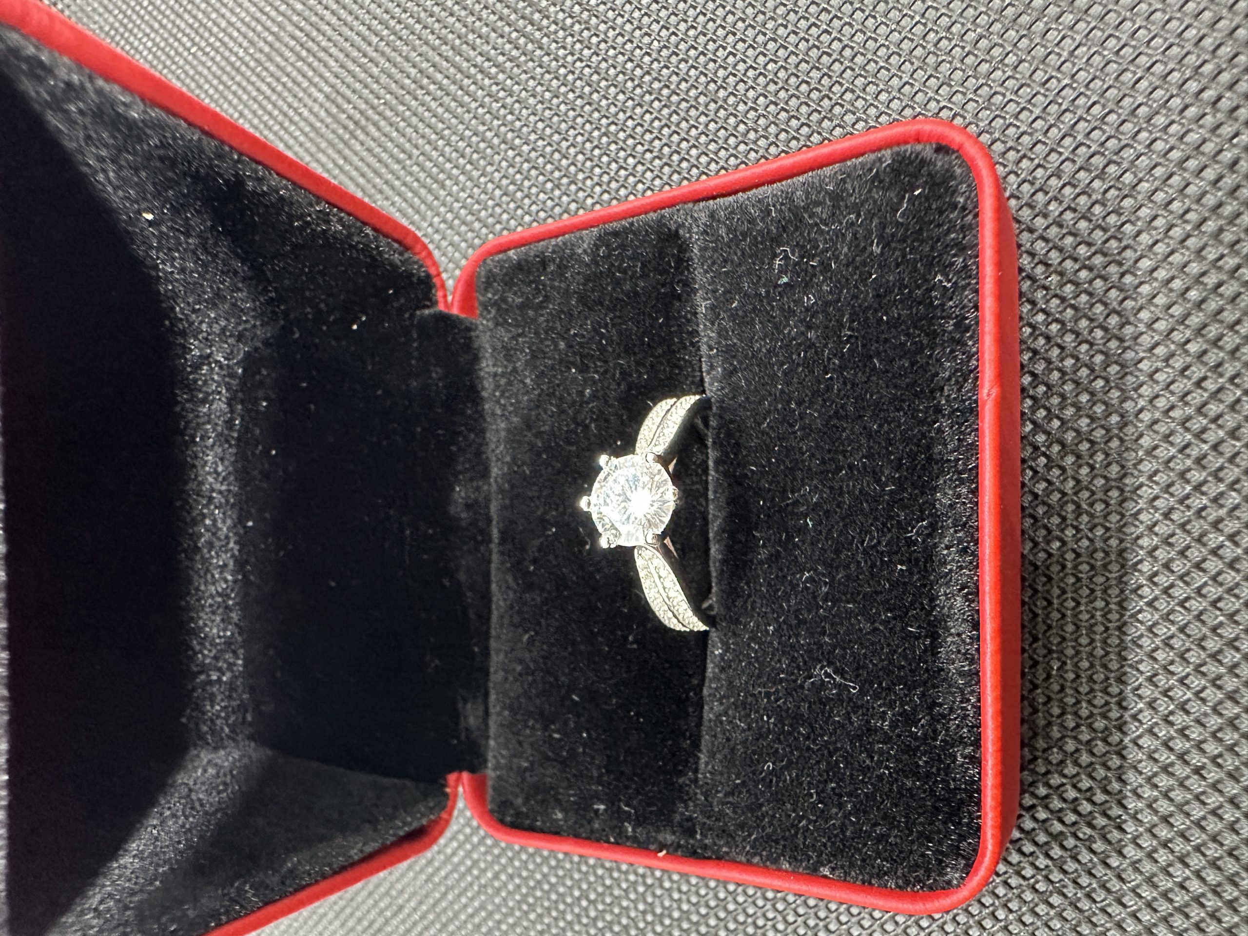 一粒ダイヤネックレス ダイヤ の 指輪 天然ダイヤモンド1.01ct GIA鑑定書 AU750指輪