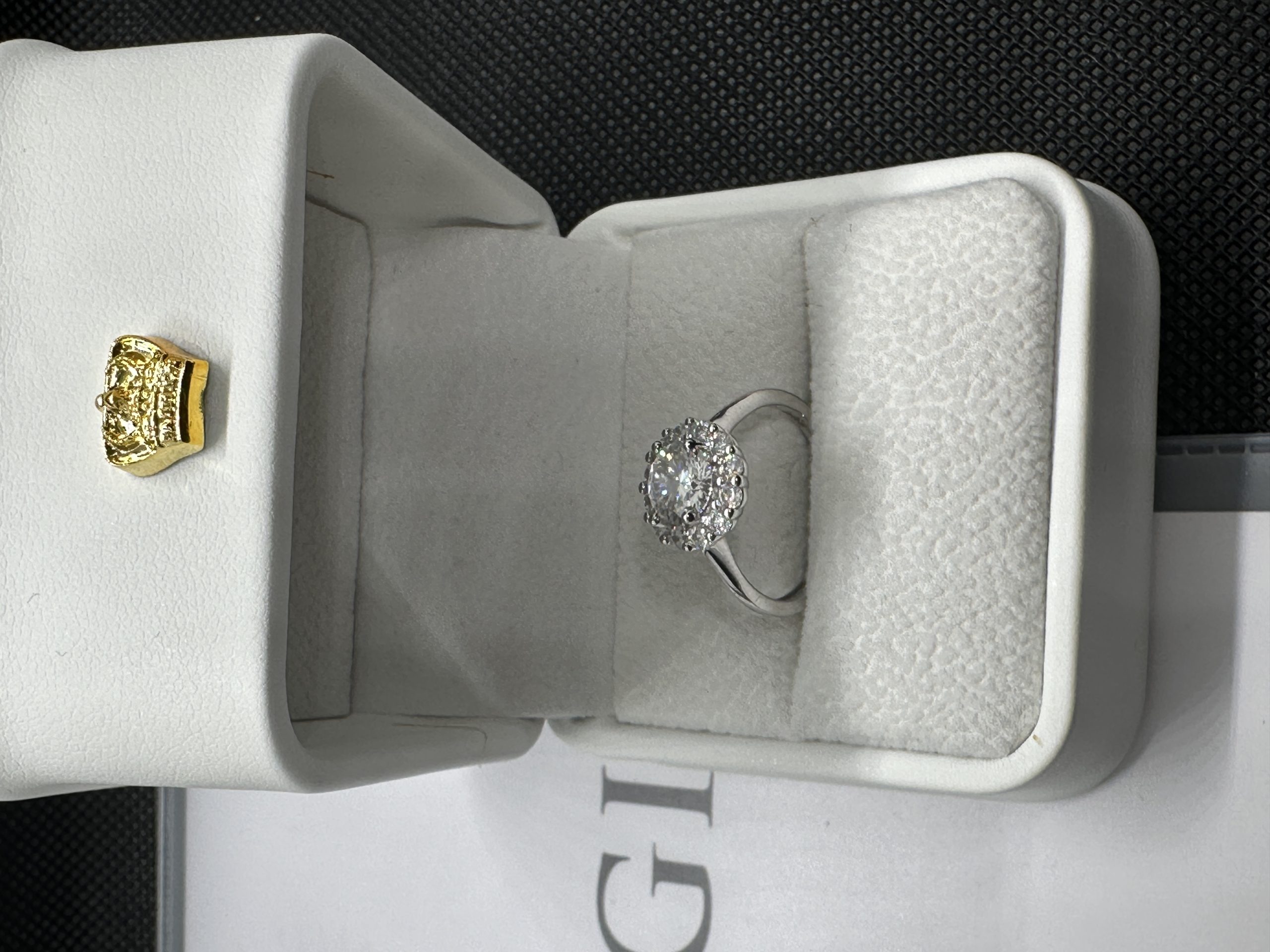 一粒ダイヤネックレス ダイヤモンド 鑑定書 天然ダイヤモンド1.01ct GIA鑑定書 AU750指輪